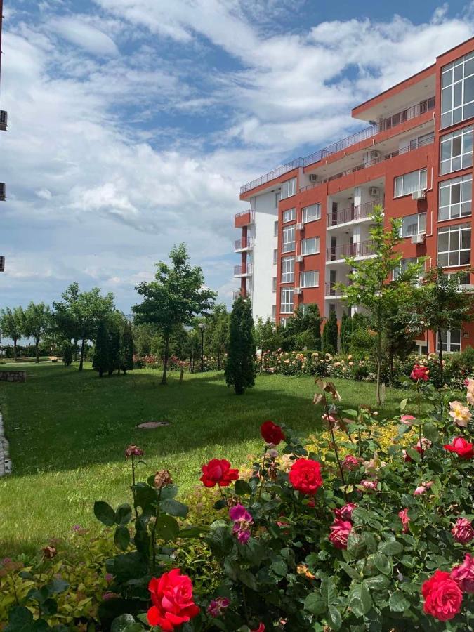 Апартаменты Fort Noks Panorama I Marina Елените Экстерьер фото
